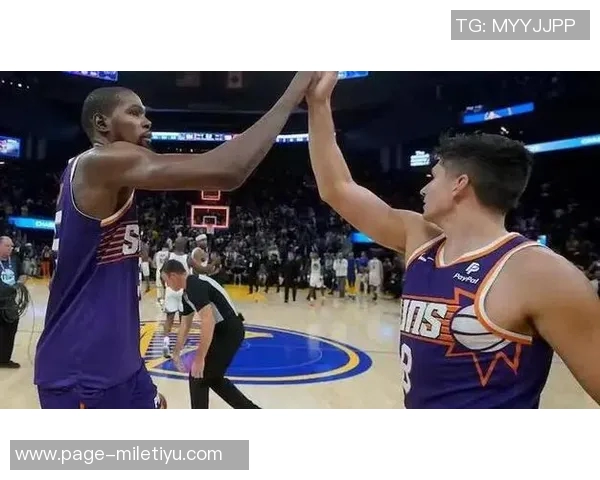 里弗斯确认字母和库兹马缺席对阵活塞库兹马臀部伤势无大碍